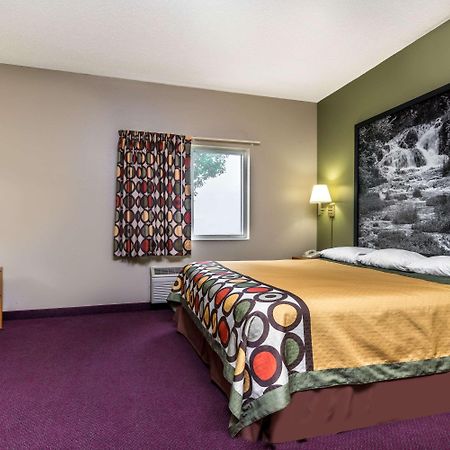 Super 8 By Wyndham Beresford Otel Dış mekan fotoğraf