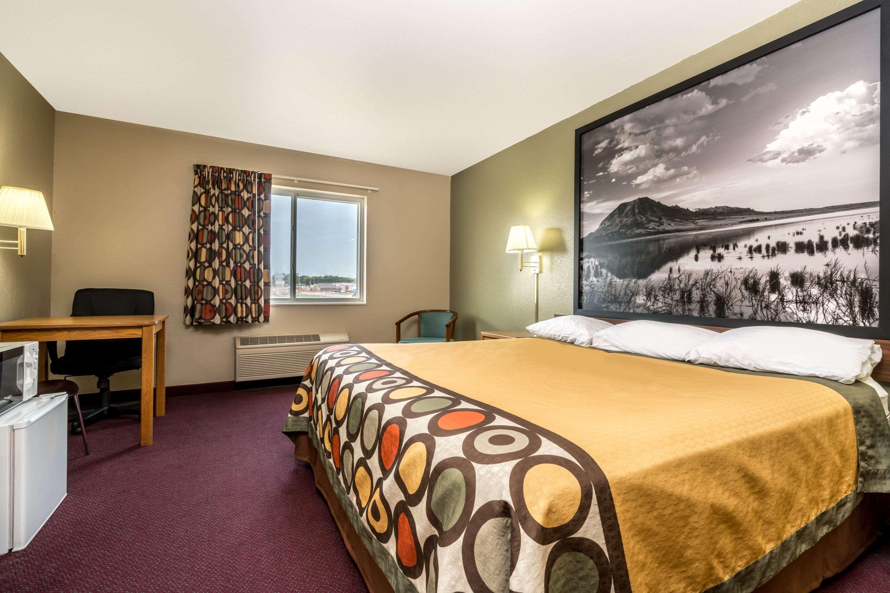 Super 8 By Wyndham Beresford Otel Dış mekan fotoğraf